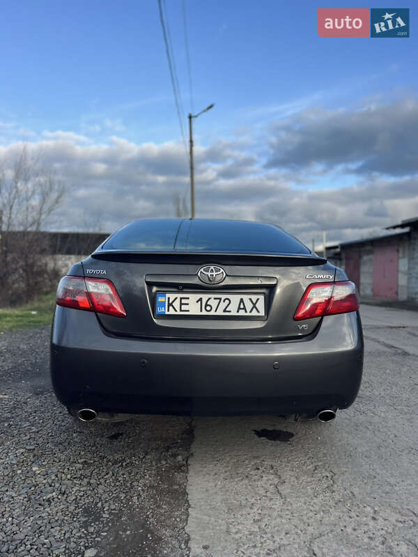 Седан Toyota Camry 2006 в Кривом Роге