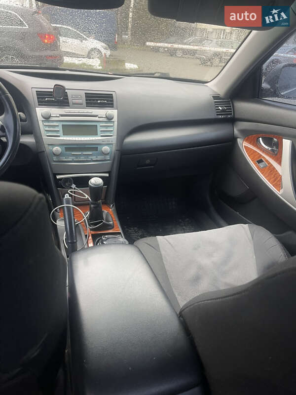 Седан Toyota Camry 2008 в Львові