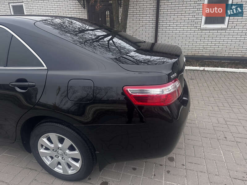 Седан Toyota Camry 2008 в Обухове