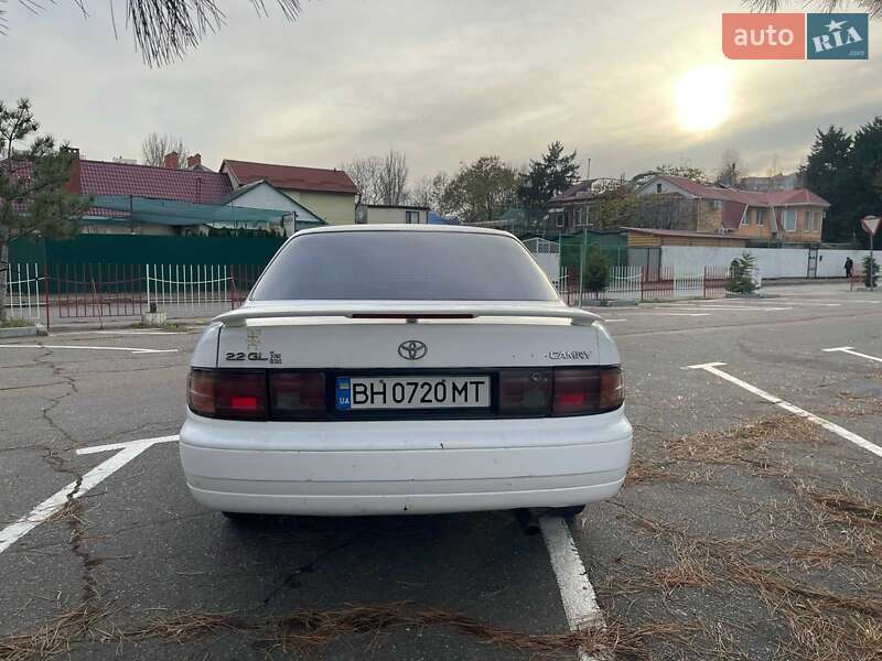 Седан Toyota Camry 1992 в Одессе