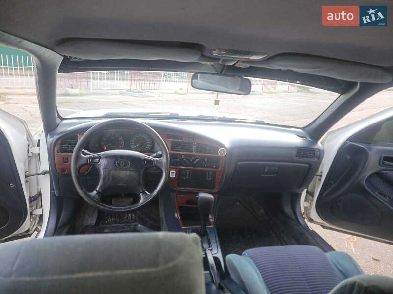 Седан Toyota Camry 1992 в Одессе