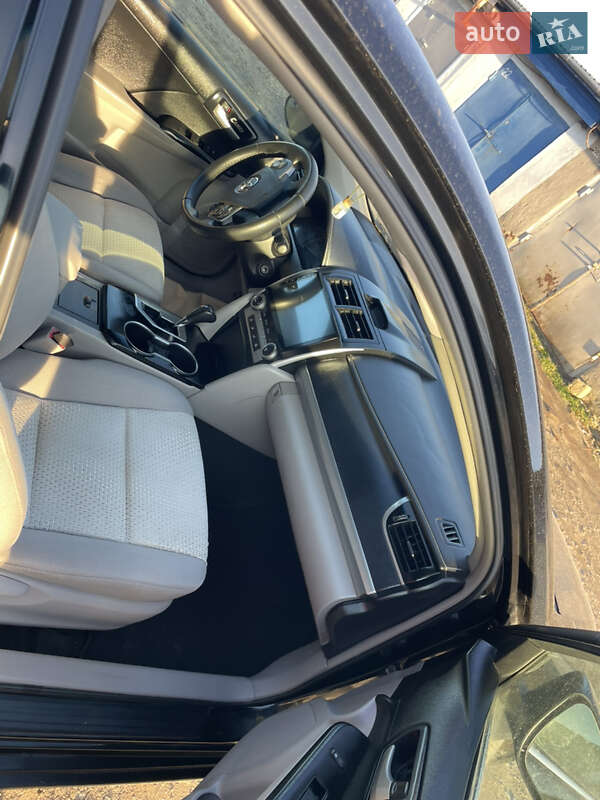 Седан Toyota Camry 2014 в Жмеринке