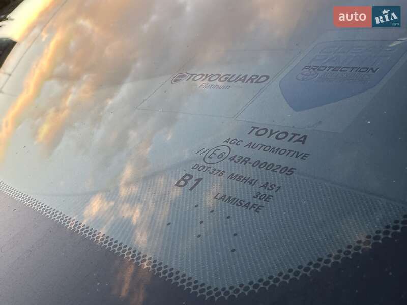 Седан Toyota Camry 2018 в Одессе