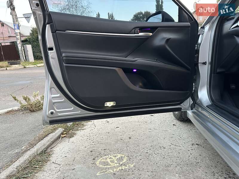 Седан Toyota Camry 2018 в Одессе