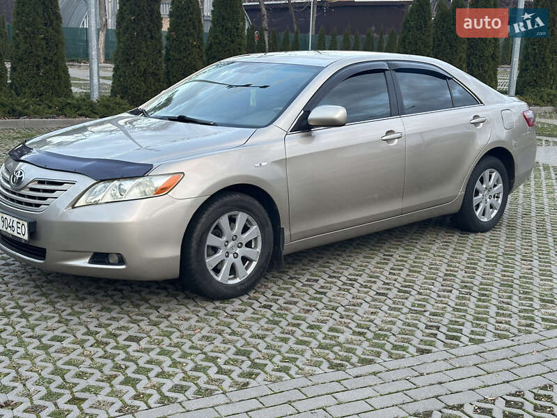 Седан Toyota Camry 2008 в Харькове