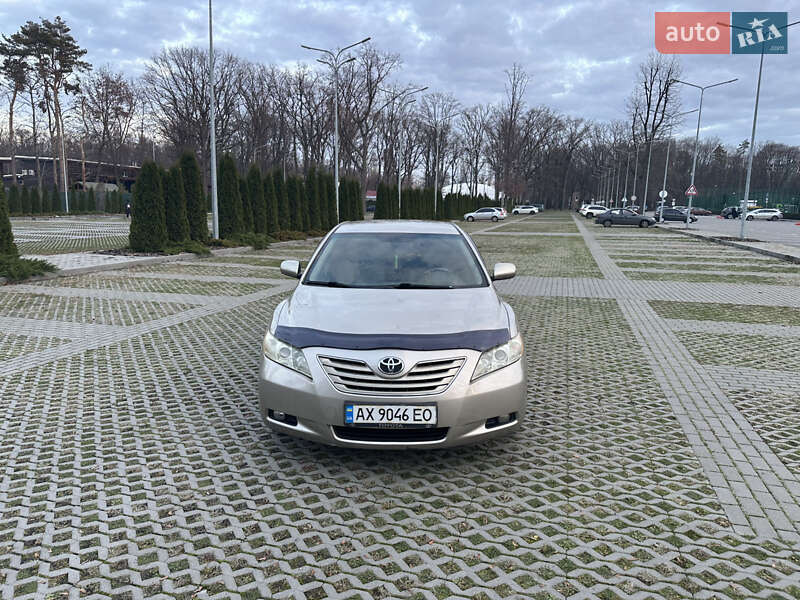 Седан Toyota Camry 2008 в Харькове