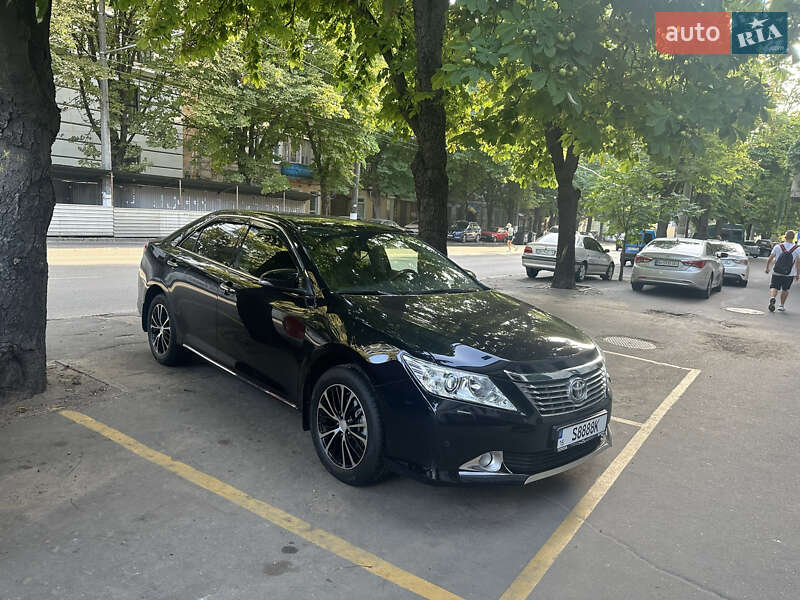 Седан Toyota Camry 2013 в Одессе