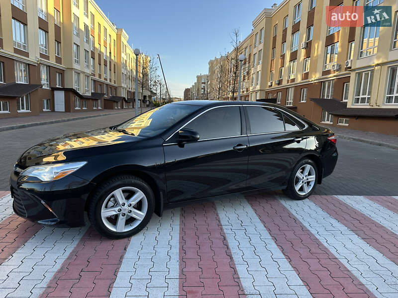 Седан Toyota Camry 2014 в Киеве