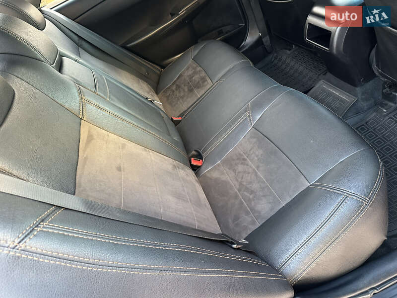 Седан Toyota Camry 2014 в Киеве