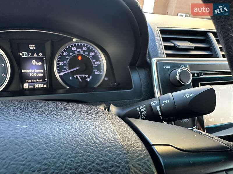 Седан Toyota Camry 2014 в Киеве