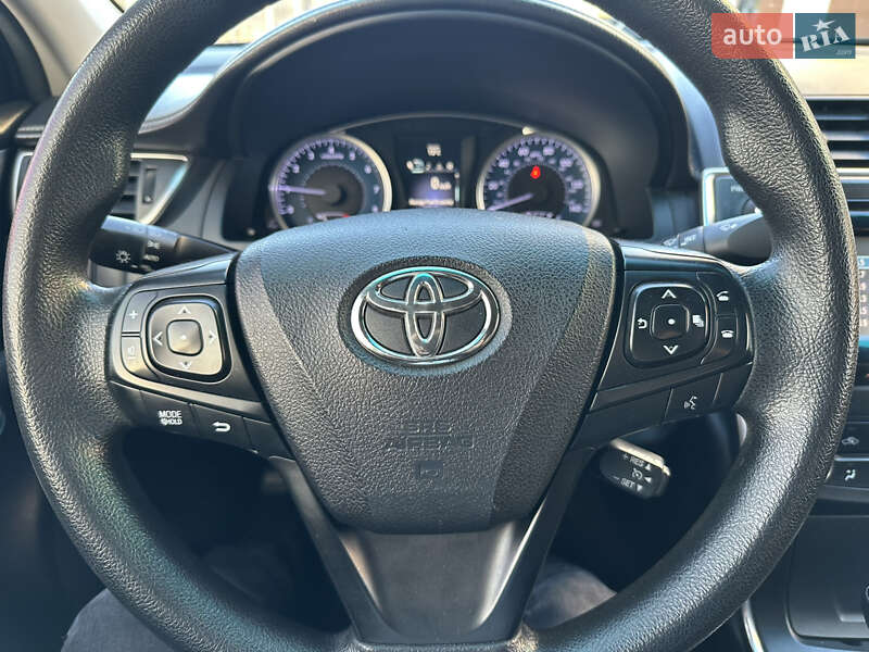 Седан Toyota Camry 2014 в Киеве