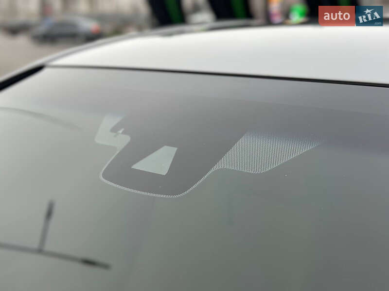 Седан Toyota Camry 2021 в Днепре