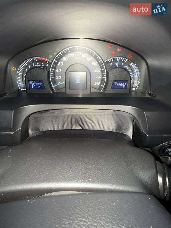 Седан Toyota Camry 2012 в Николаеве