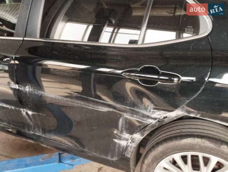 Седан Toyota Camry 2018 в Киеве