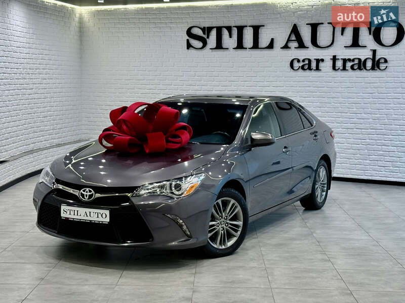 Седан Toyota Camry 2016 в Одессе