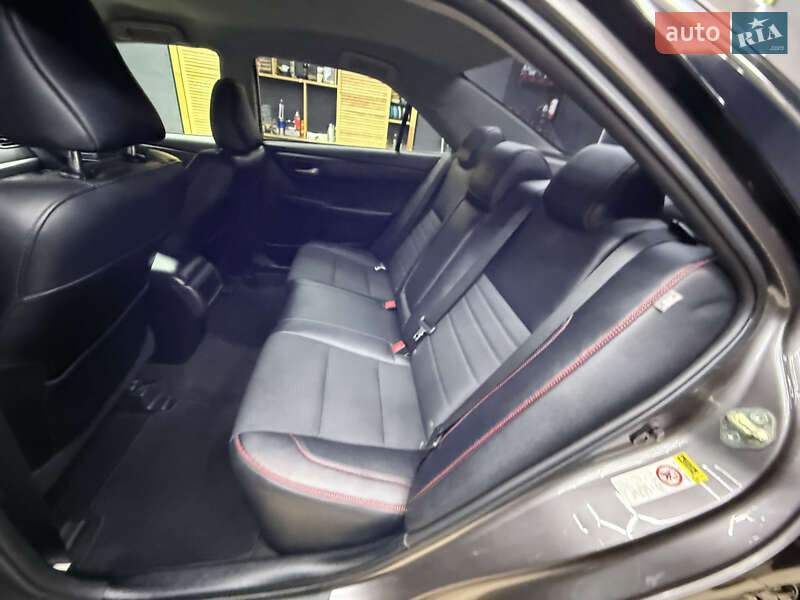 Седан Toyota Camry 2016 в Одессе