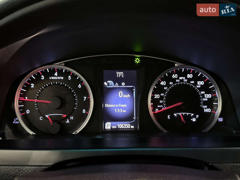 Седан Toyota Camry 2016 в Одессе