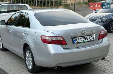Седан Toyota Camry 2006 в Днепре