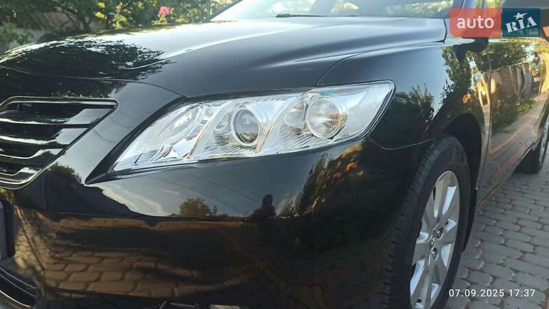 Седан Toyota Camry 2006 в Виннице