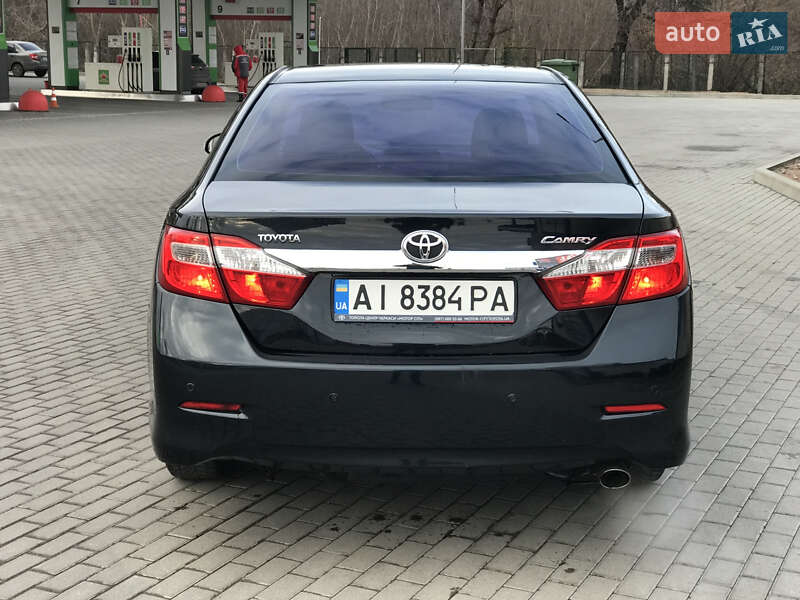 Седан Toyota Camry 2013 в Житомирі