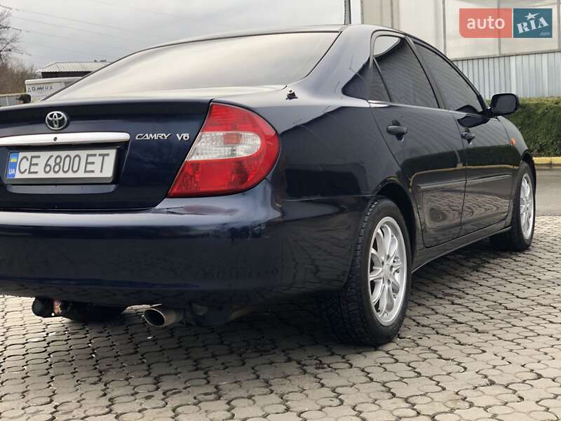 Седан Toyota Camry 2005 в Черновцах