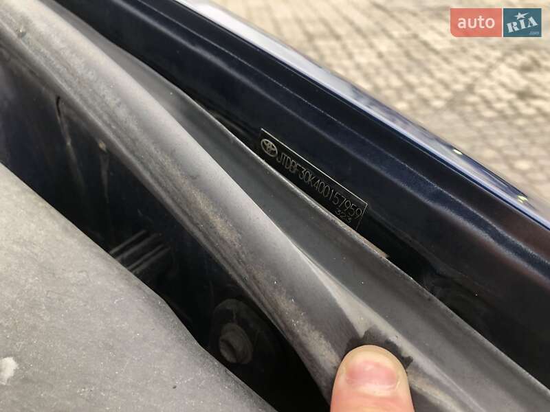 Седан Toyota Camry 2005 в Черновцах