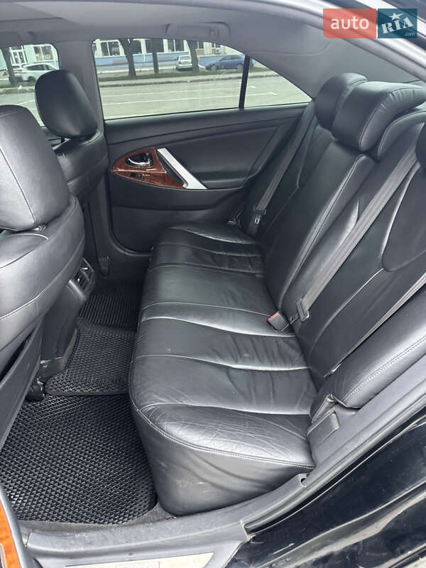 Седан Toyota Camry 2008 в Черкассах