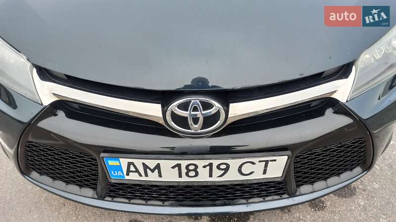 Седан Toyota Camry 2014 в Києві