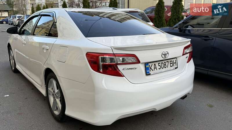 Седан Toyota Camry 2013 в Києві фото 4 Седан Toyota Camry 2013 в Києві