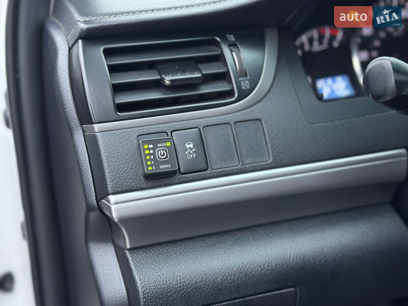 Седан Toyota Camry 2014 в Киеве