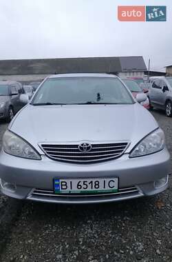 Седан Toyota Camry 2003 в Лубнах