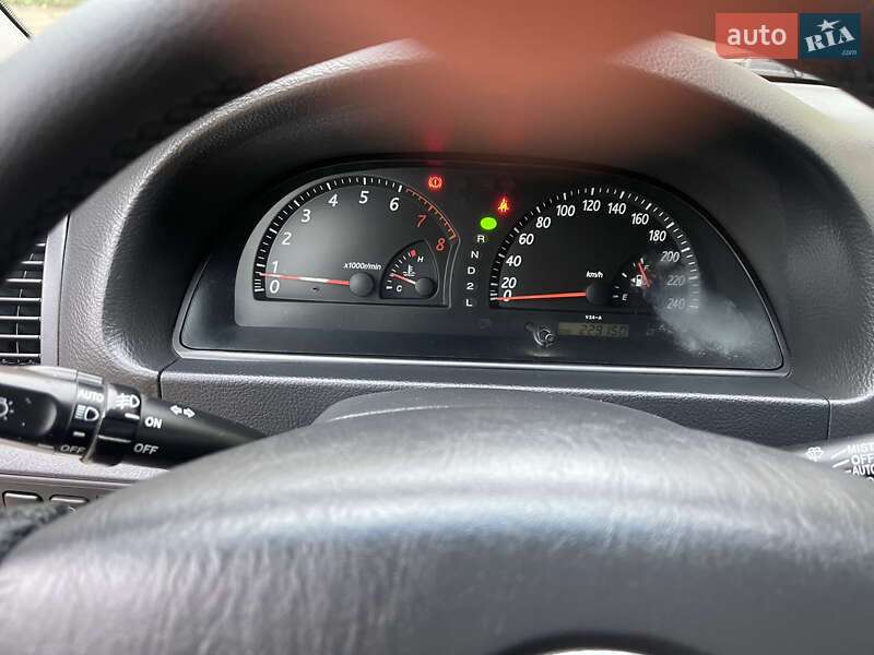 Седан Toyota Camry 2002 в Одессе