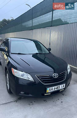 Седан Toyota Camry 2008 в Киеве
