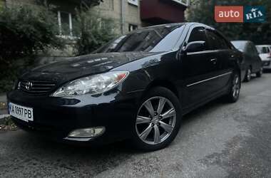 Седан Toyota Camry 2005 в Киеве