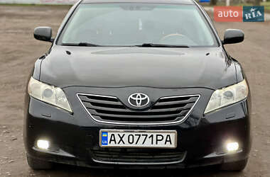 Седан Toyota Camry 2008 в Харькове
