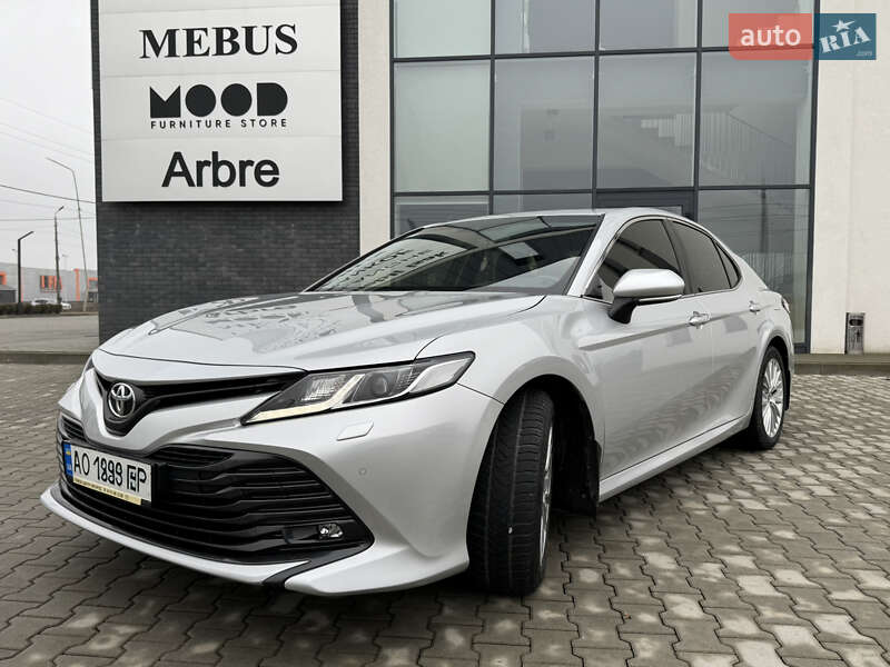 Toyota Camry 2020