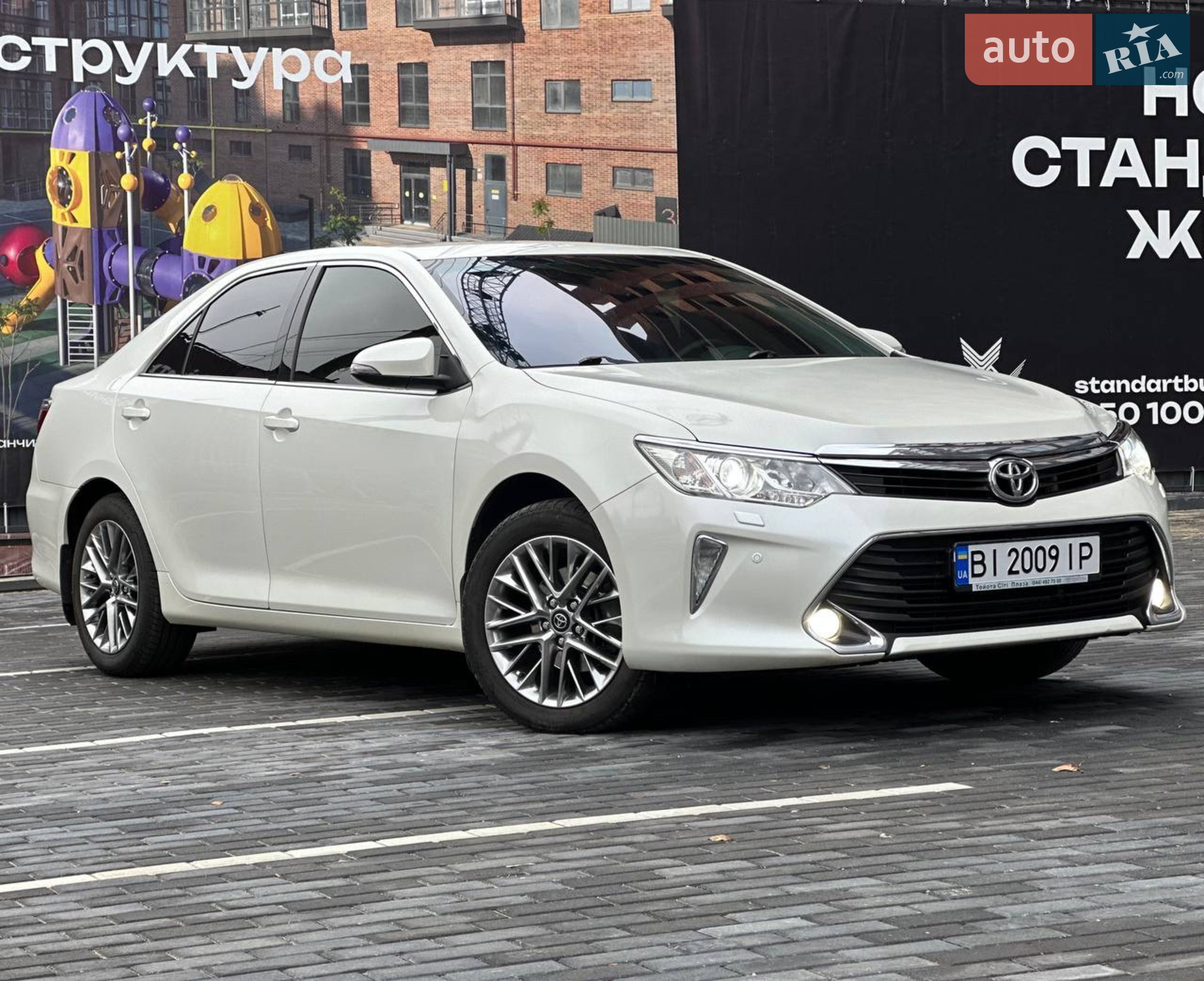 2016 Toyota Camry - мініатюра 4