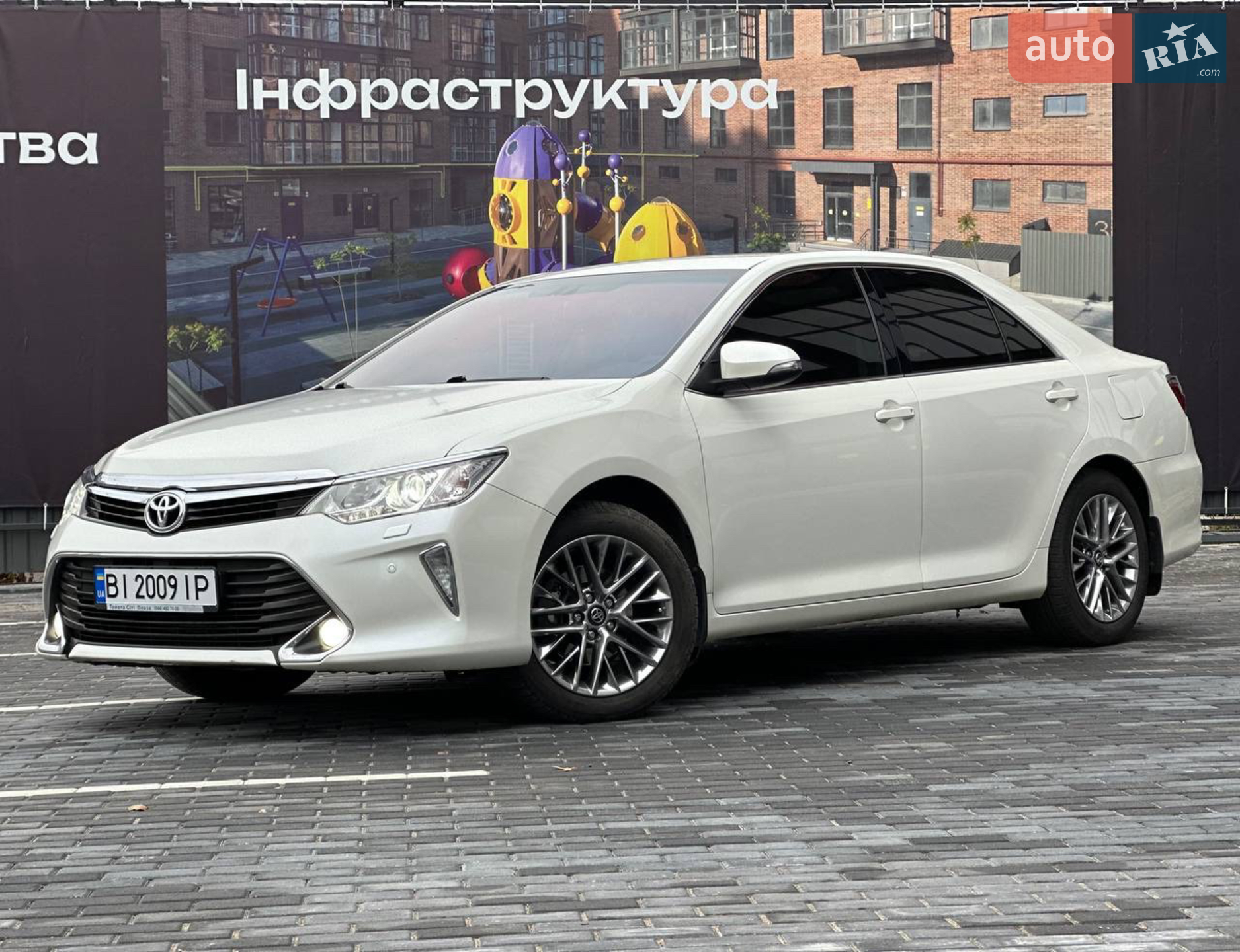 2016 Toyota Camry - мініатюра 9
