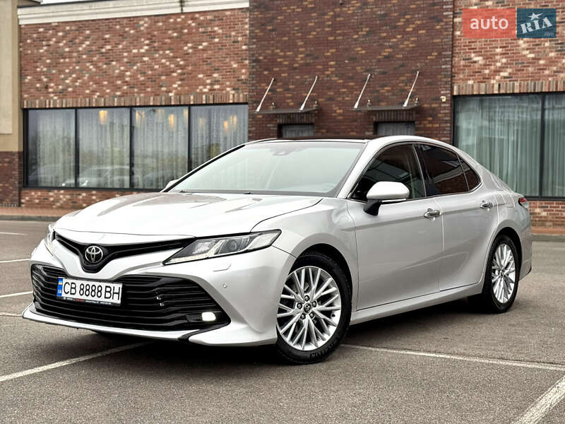 Седан Toyota Camry 2017 в Киеве фото 3 Седан Toyota Camry 2017 в Киеве
