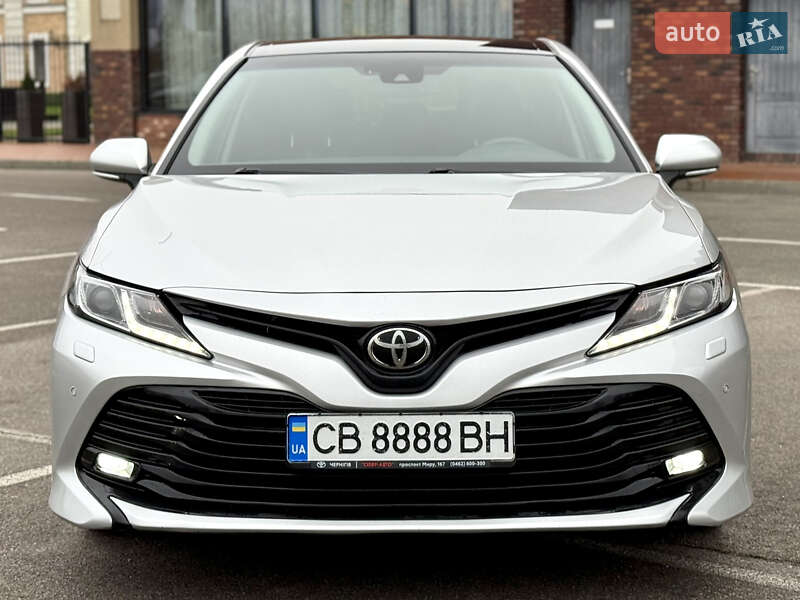 Седан Toyota Camry 2017 в Киеве фото 12 Седан Toyota Camry 2017 в Киеве