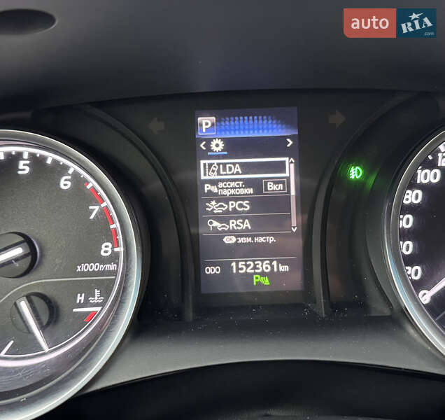 Седан Toyota Camry 2017 в Киеве фото 36 Седан Toyota Camry 2017 в Киеве