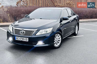 Седан Toyota Camry 2012 в Киеве