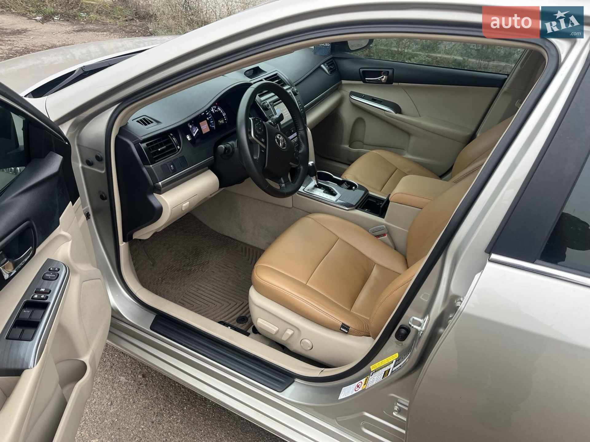 2013 Toyota Camry - мініатюра 12