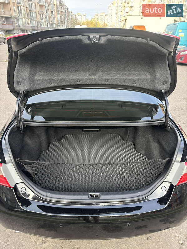 Седан Toyota Camry 2007 в Киеве