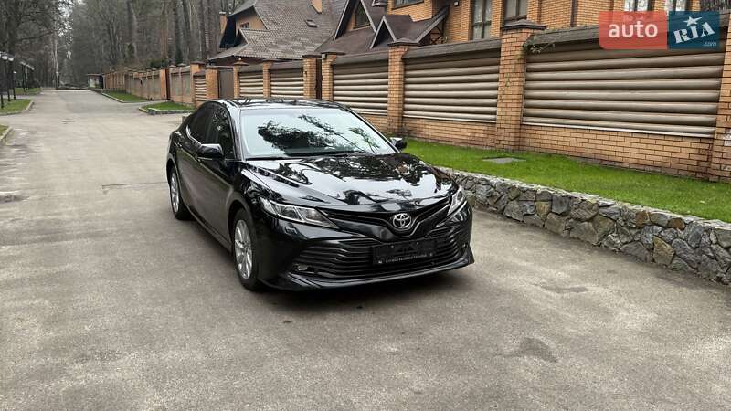 Седан Toyota Camry 2019 в Киеве фото 15 Седан Toyota Camry 2019 в Киеве