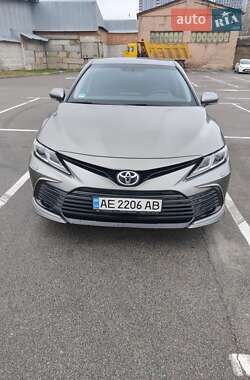 Седан Toyota Camry 2023 в Киеве