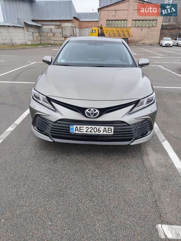 Toyota Camry 2023