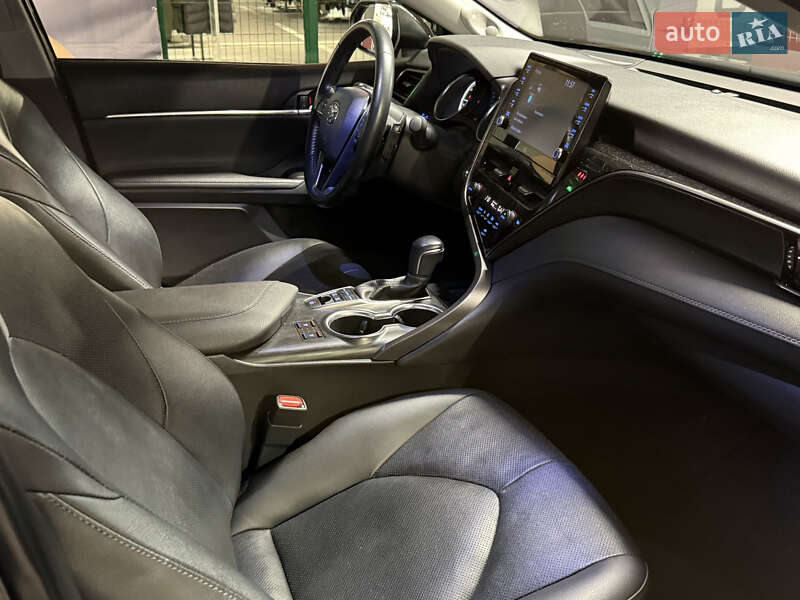Седан Toyota Camry 2021 в Харкові