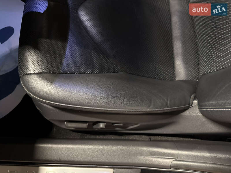 Седан Toyota Camry 2021 в Харкові