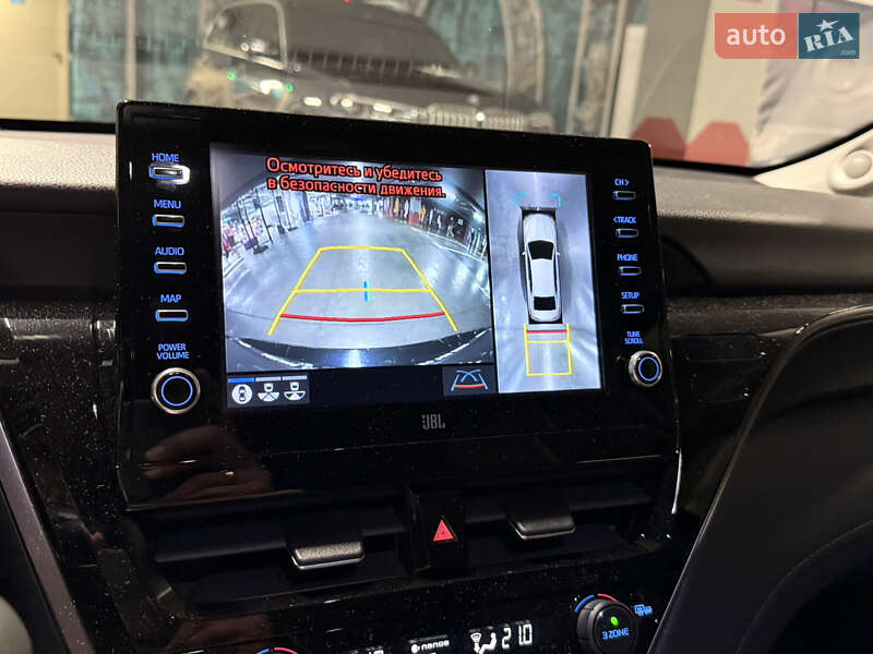 Седан Toyota Camry 2021 в Харкові